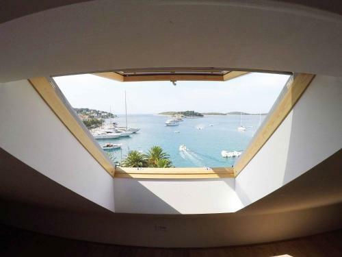 Apartamento Hvar Attic Modern Design - Town Center With A Great View