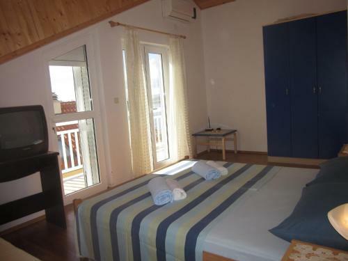 Apartmani Kre?i? 1 Hvar