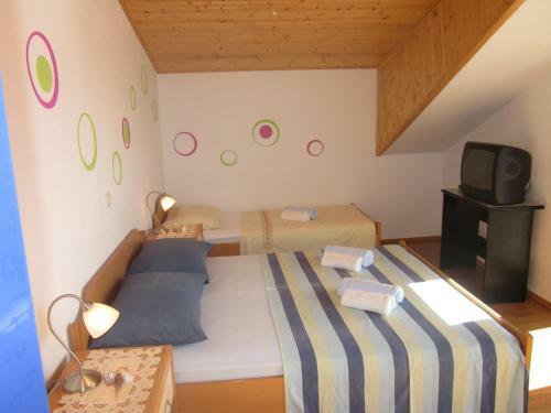 Apartmani Kre?i? 1 Hvar