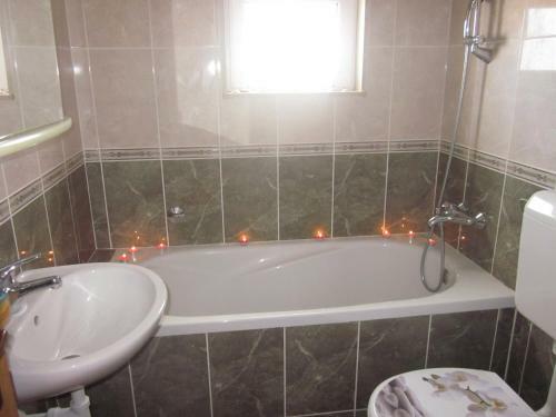 Apartmani Kre?i? 1 Hvar