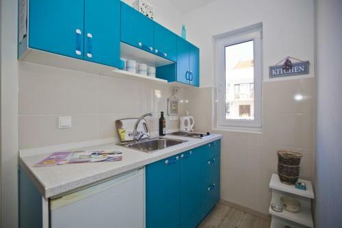 Apartments With A Parking Space Hvar - 18283