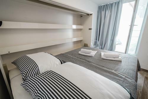 Aurora Apartment & Aurora Room