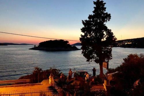 Apartamento Shabby Chic Beach Cottage Hvar