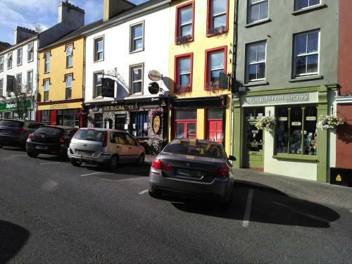 Hostal 12a Main Street Kenmare #1