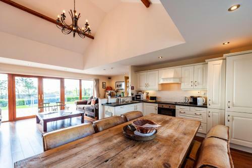 Ardkilly Ridge, Kinsale Town,sleeps 8