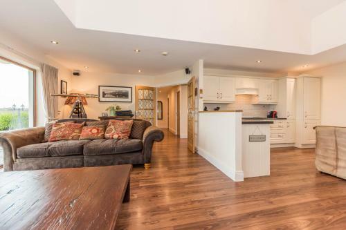 Ardkilly Ridge, Kinsale Town,sleeps 8