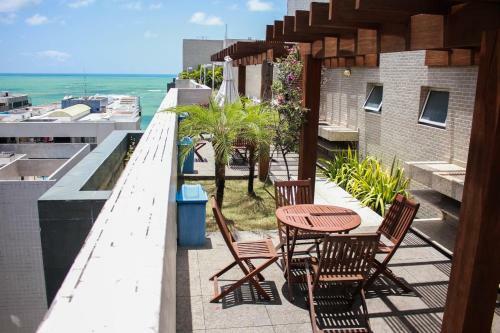 Apartamento Luxuoso Beira Mar 03 Quartos