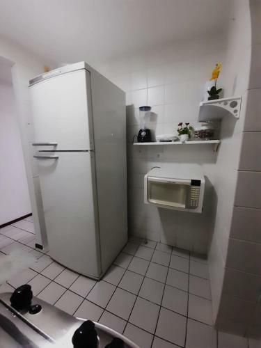 Apartamento De 3 Quartos Na Ponta Verde A 500m Da Praia
