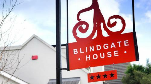 Hostal Blind Gate House