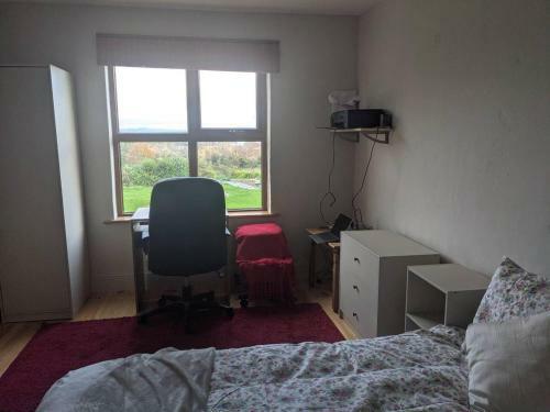 Hostal Large Double Adjacent Large Bathroom Both With Swilly Views