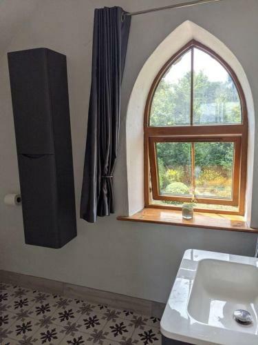 Hostal Large Double Adjacent Large Bathroom Both With Swilly Views