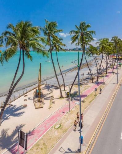Apartamento Flat Beira Mar De Jatiuca Em Macei� - Al
