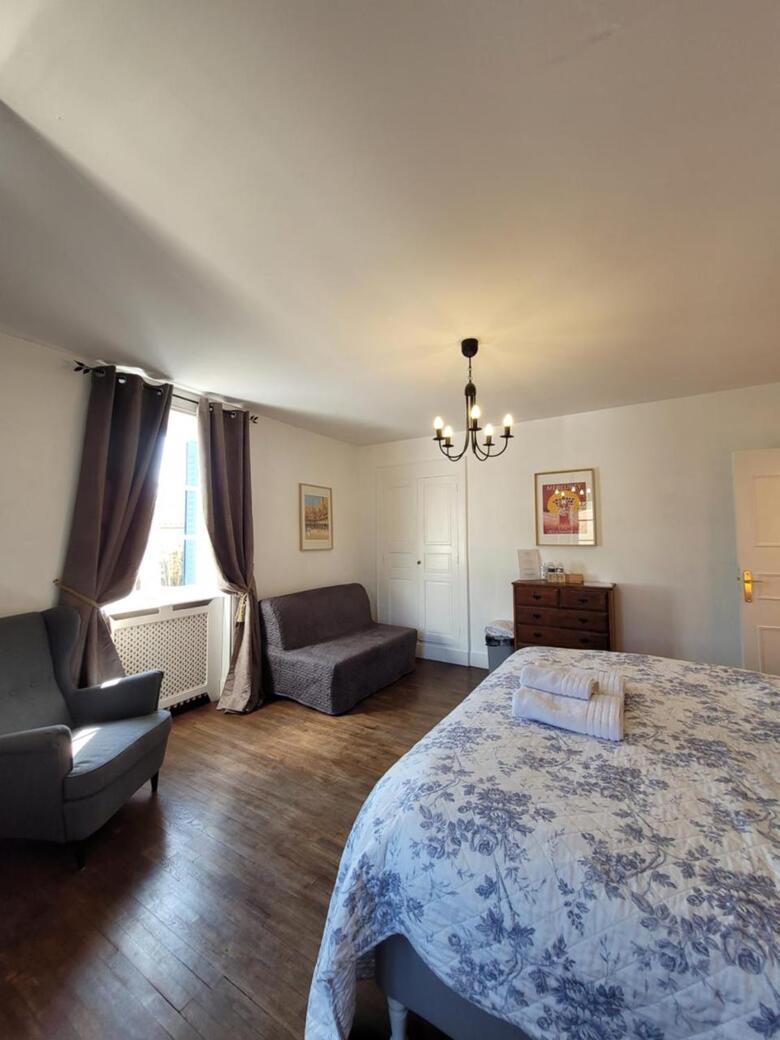 Bed & Breakfast Les Portails Bleus