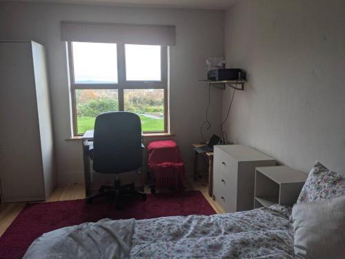 Hostal Downstairs Double Room With Swilly View Shared Large Bathroom