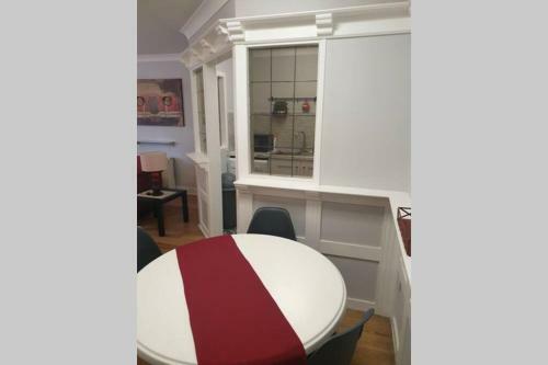 Fabulous Apartment In Eyre Square Quiet With Parking