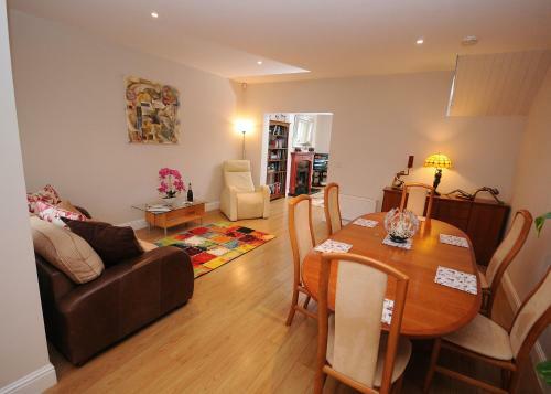 Apartamentos 5 College Crescent
