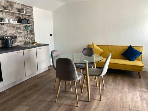 The Roadshed Apartments @ Rohans Farm