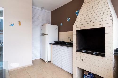 Casa Com Piscina E Churrasq Na Praia Massaguacu, Sp