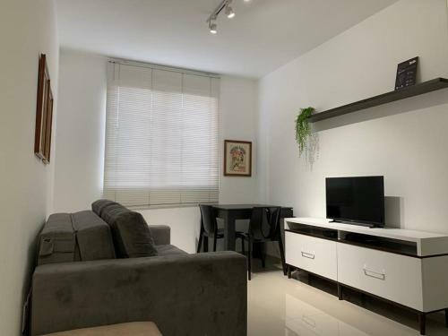 Belo Apartamento Eldorado II Master Collection