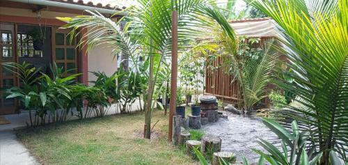 Casa-alta-da-aldeia-em-arraial-da-ajuda