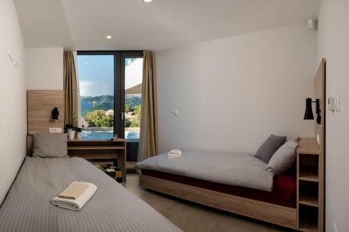 Beautiful Villa Alhena & Aurora