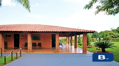 Ch�cara Arizona, 5m Do Thermas