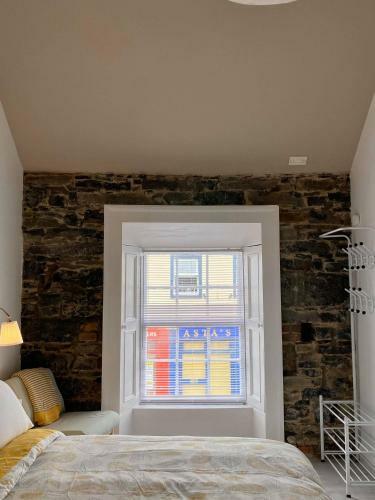 Room 1 Camp Street B&B