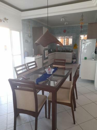 Casa Alto Padr�o Em Peru�be Com Piscina