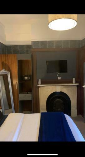 Apartamento Upstairs Studio - Private Kitchenette And En-suite