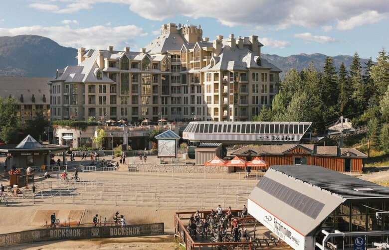 Hotel Pan Pacific Whistler Mountainside