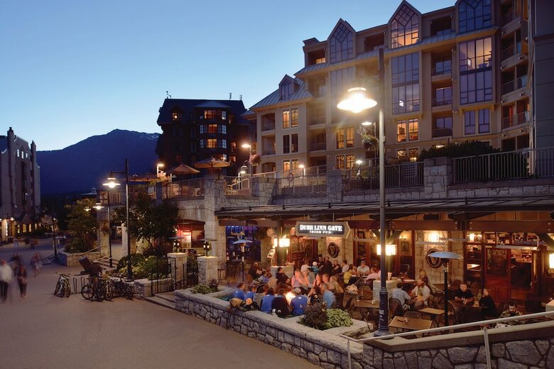 Hotel Pan Pacific Whistler Mountainside
