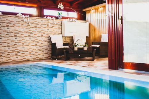 Hostal Barackos Wellness Villa F�t