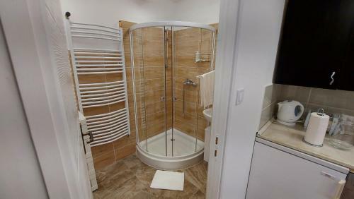 Gy�ngy Apartmanh�zak