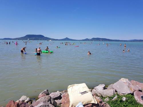 Sunset Plage Apartman Fony�d