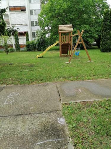 L�dy Apartman