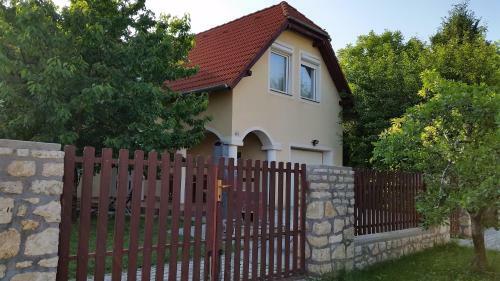 Grand Apartmanh�z Gyenesdi�s