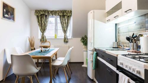 M�rta Apartman Gy?r