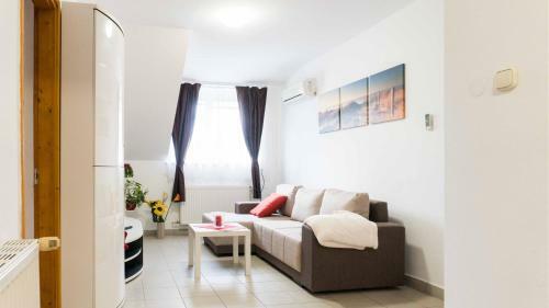M�rta Apartman Gy?r