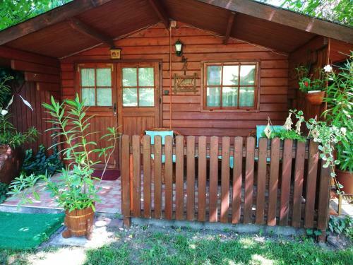 Hostal City Camping& Apartman &bungalow