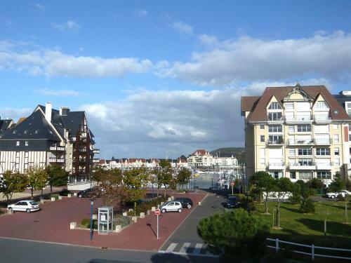 Apartment Les Marines IV Dives Sur Mer