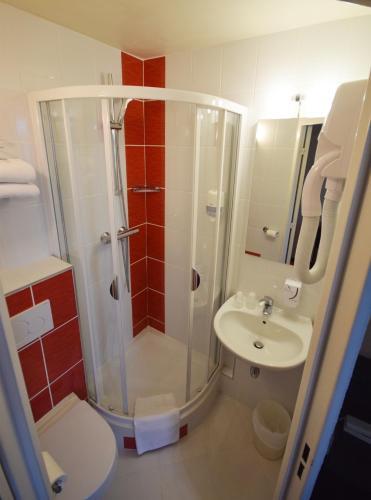 Best Hotel Macon