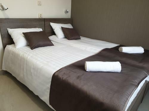 Bed & Breakfast Familia Panzi� Gy?r