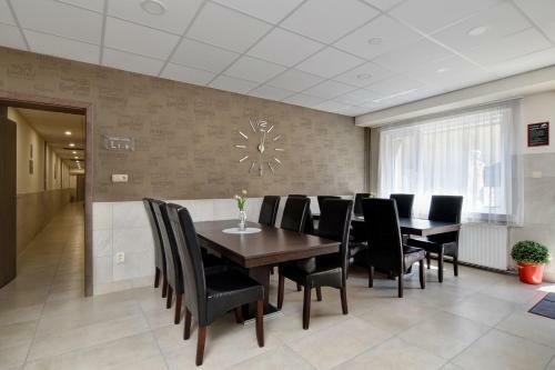 Bed & Breakfast Familia Panzi� Gy?r