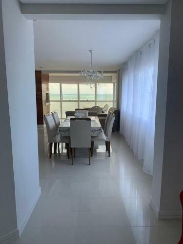 Apartamento Apto Frente Para O Mar, 701