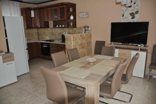 Gy?rszem Apartman