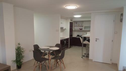 Orhidea Szuter�n Apartman