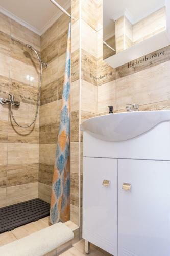 Lili Apartman