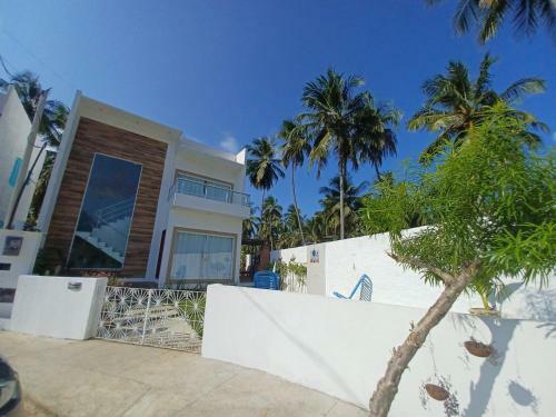 Casa Charme Do Patacho, Rec�m Constru�da, Perto Da Praia!