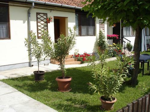 R�zsa Apartman