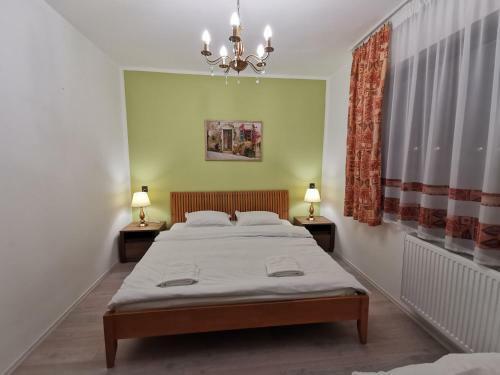 Hostal Ambient Deluxe Apartman
